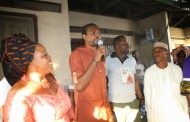 Election 2015: Soccer star, Kanu Nwankwo, stumps for actor Desmond Olushola Elliot